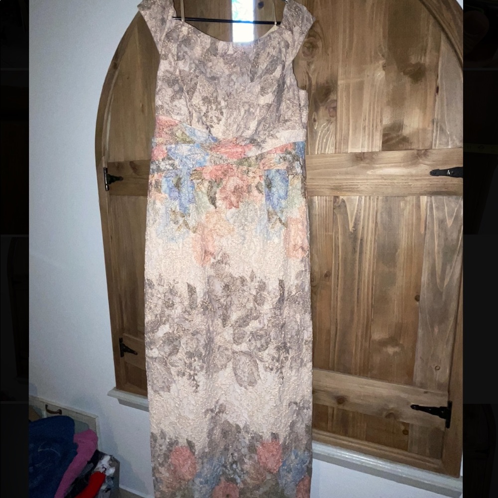 Adriana Papell cream dress size 16